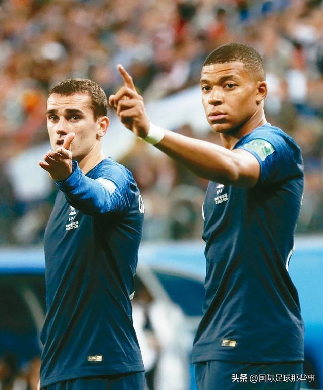 法国队逆转韩国队，黄鸭组合扛起全队