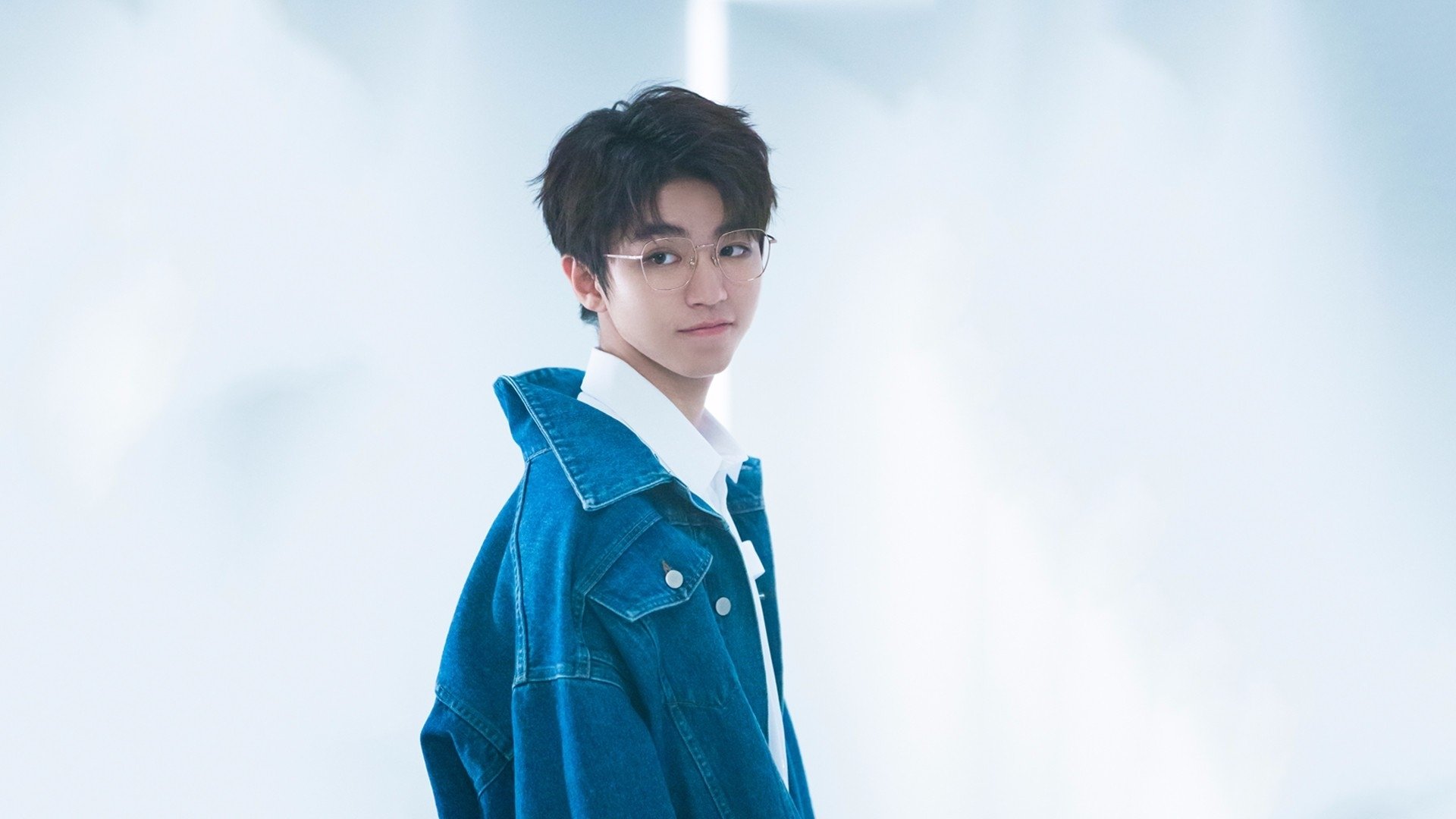 双城记,上海街道的精准漂移,纽约篮网的绞杀棋局