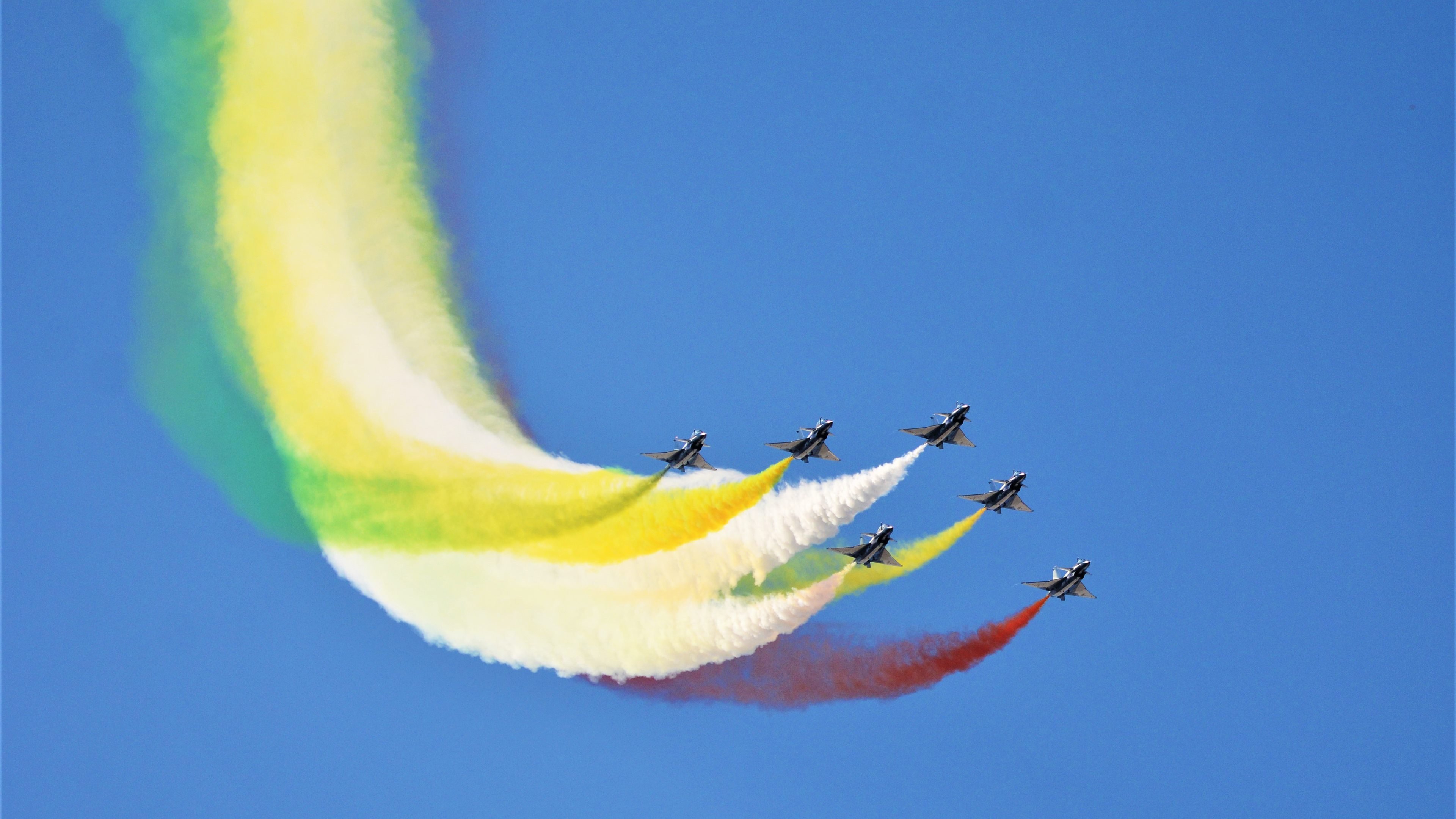 门迪扑出黑暗，莱比锡迎日出，欧冠生死战的终极救赎