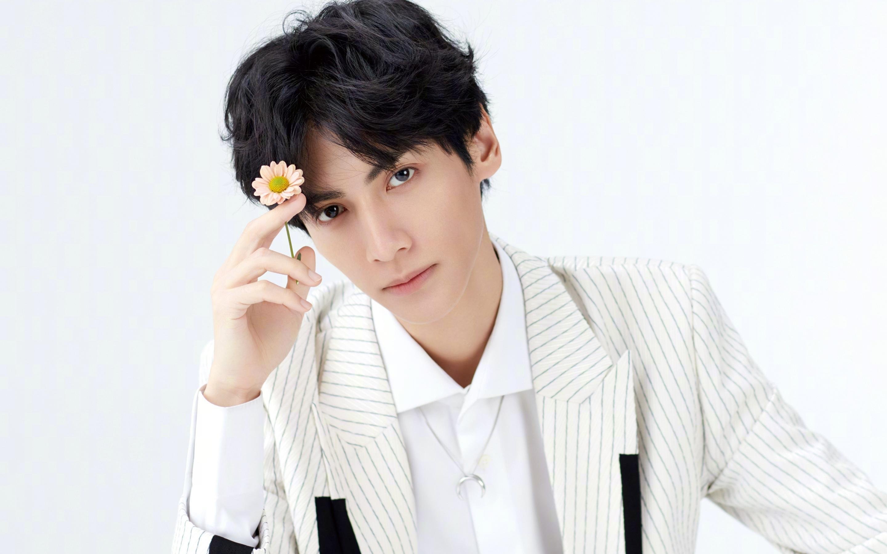 风雪夜与丹佛高原，一场跨越时空的碾压叙事